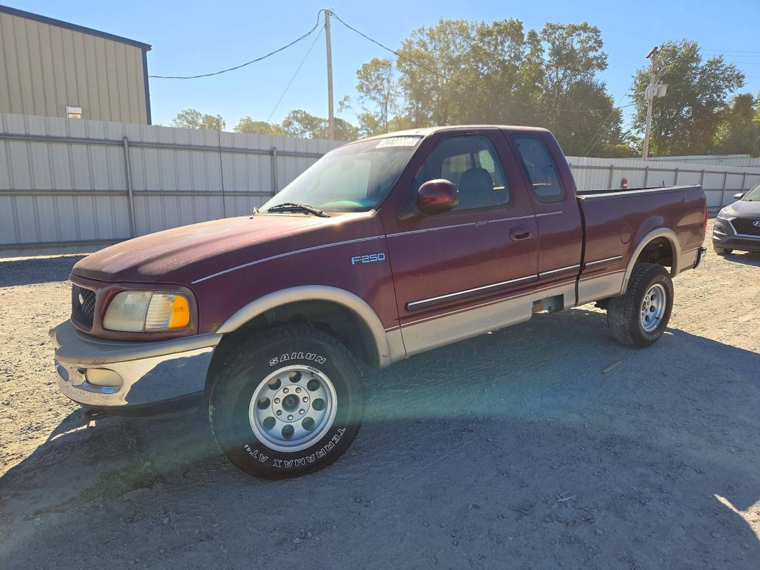 Vue de 1997 FORD F250, angle 1