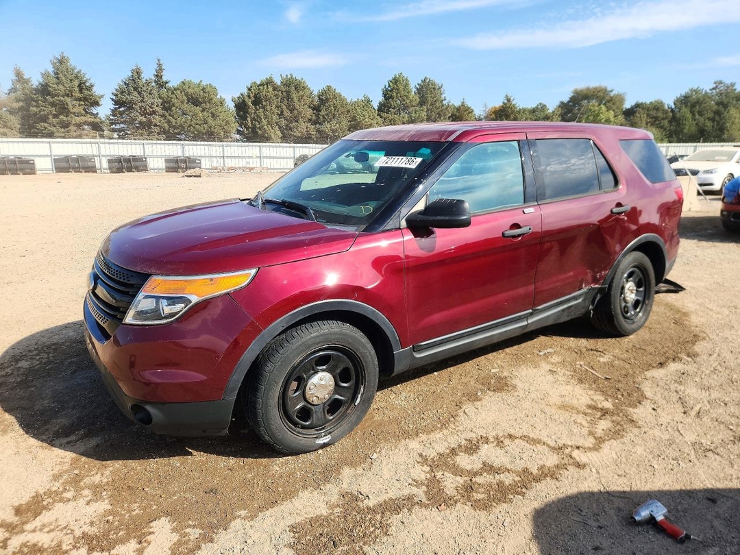 Vue de 2015 FORD EXPLORER POLICE INTERCEPTOR, angle 1