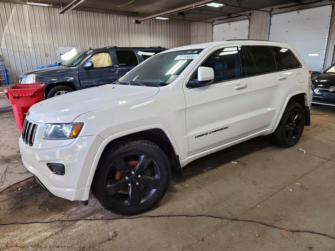 Vue de 2015 JEEP GRAND CHEROKEE LAREDO, angle 1