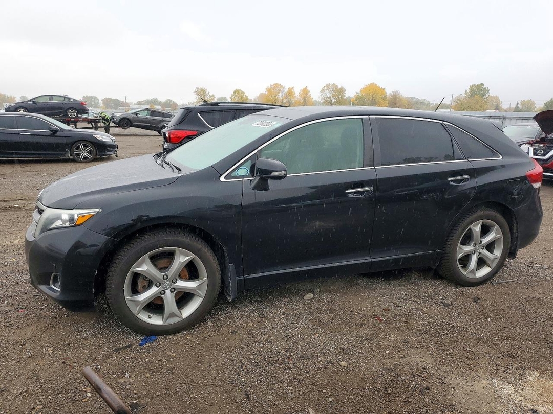 منظر 2016 TOYOTA VENZA XLE، زاوية 1