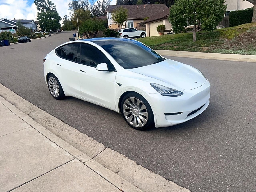 منظر 2021 TESLA MODEL Y، زاوية 1