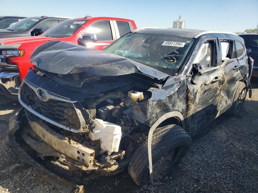 Vista de 2022 TOYOTA HIGHLANDER HYBRID XLE, ángulo 1