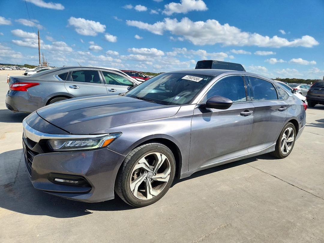 Vue de 2018 HONDA ACCORD EX, angle 1