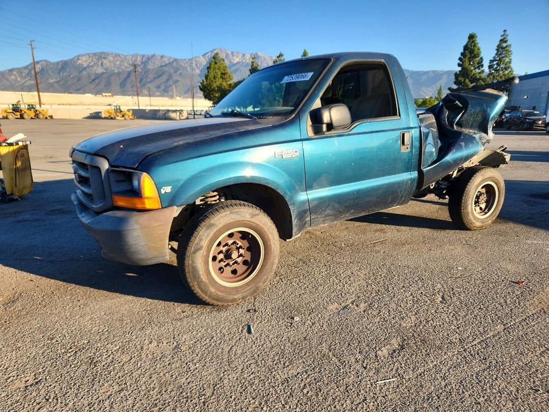 Vue de 1999 FORD F250 SUPER DUTY, angle 1