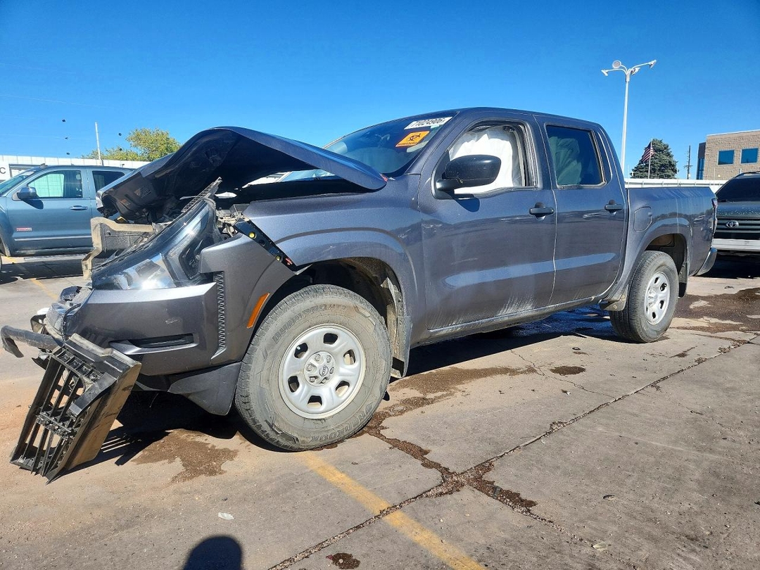 Vista de 2024 NISSAN FRONTIER S, ángulo 1