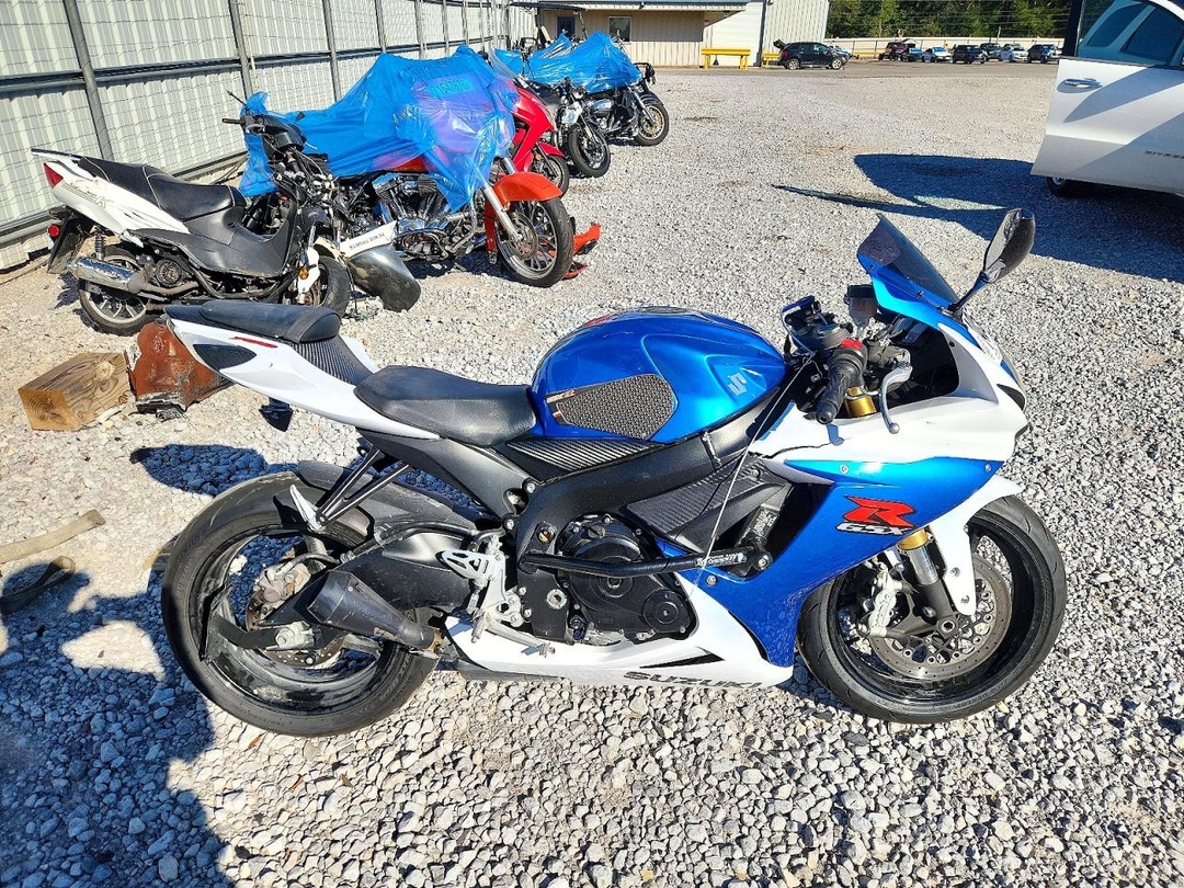 Vedere 2013 SUZUKI GSX-R750, unghi 1