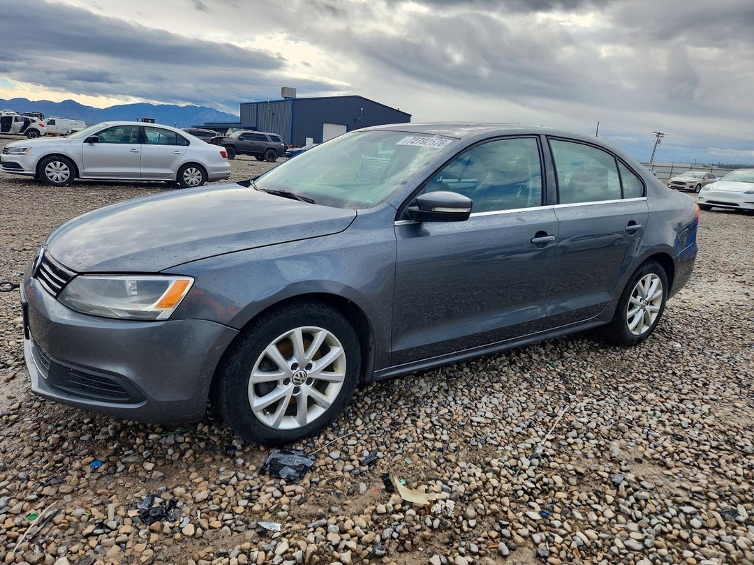 Vedere 2014 VOLKSWAGEN JETTA SE, unghi 1