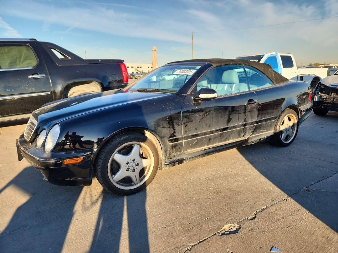 Vue de 2001 MERCEDES-BENZ CLK 430, angle 1