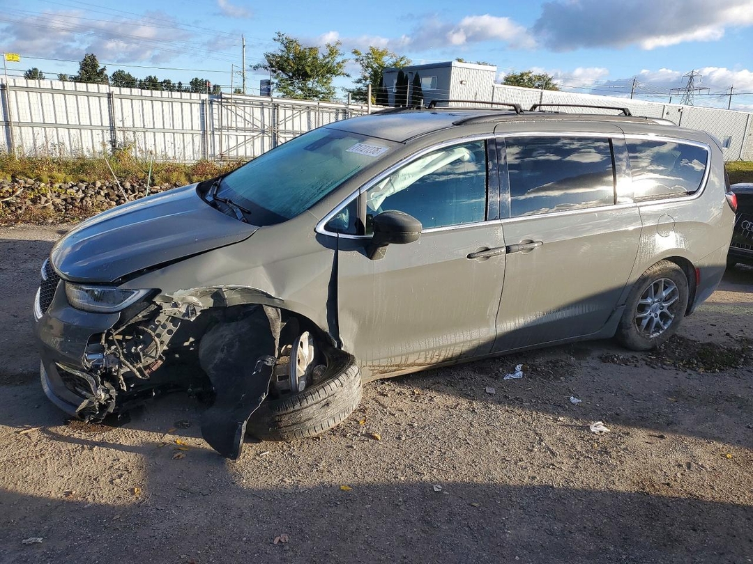 Vue de 2022 CHRYSLER PACIFICA TOURING, angle 1