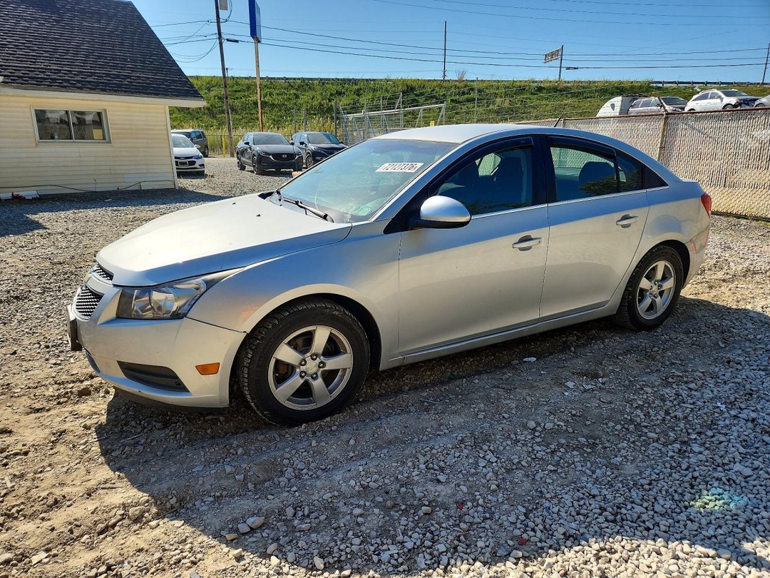 منظر 2014 CHEVROLET CRUZE LT، زاوية 1
