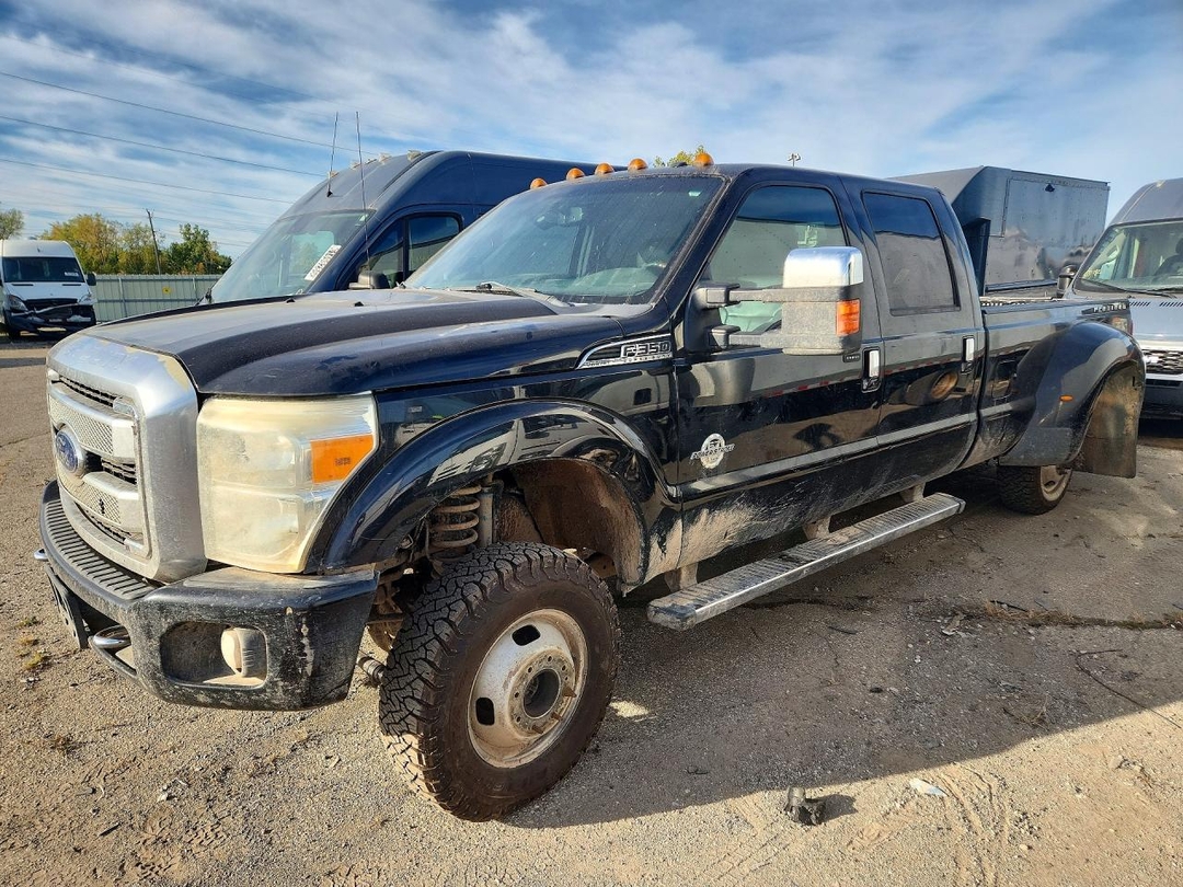 Vue de 2015 FORD F350 SUPER DUTY, angle 1