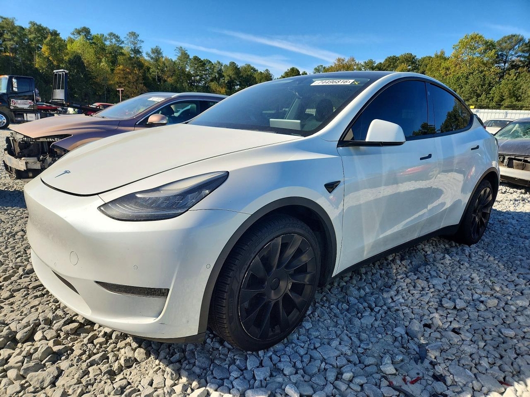 Vedere 2021 TESLA MODEL Y, unghi 1
