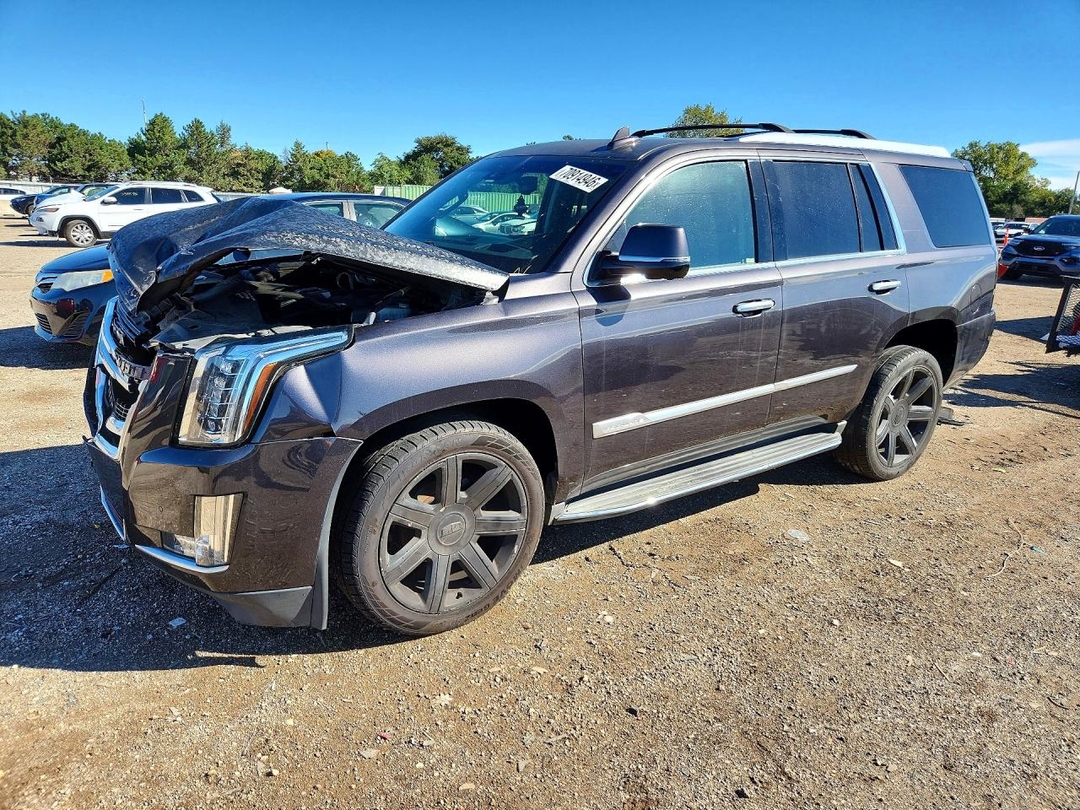 منظر 2016 CADILLAC ESCALADE LUXURY، زاوية 1