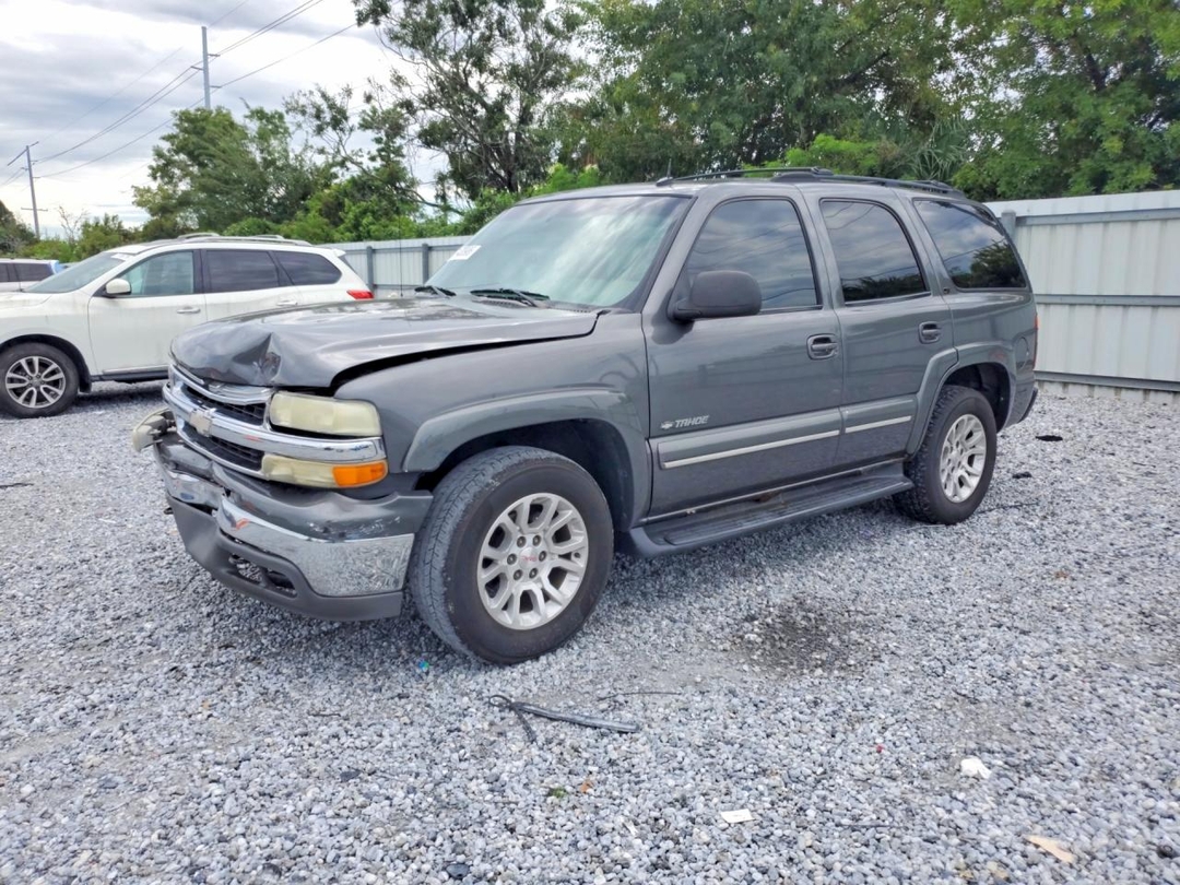 Vue de 2002 CHEVROLET TAHOE K1500, angle 1