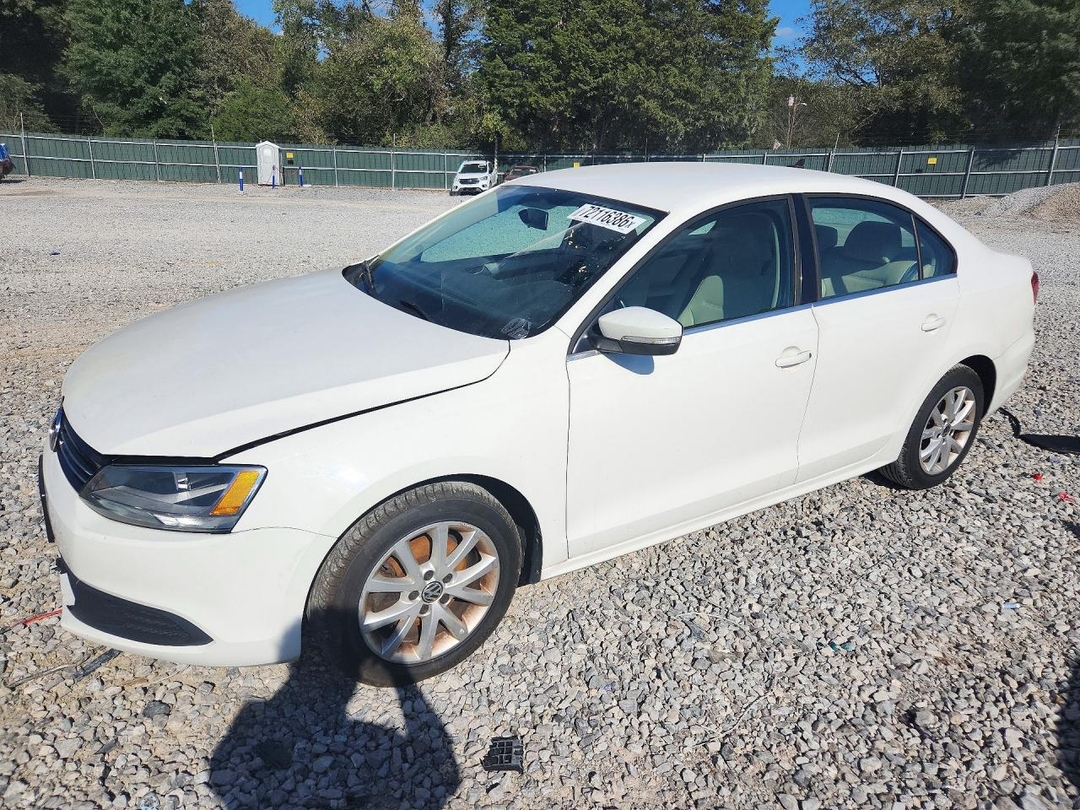 Vedere 2013 VOLKSWAGEN JETTA SE, unghi 1