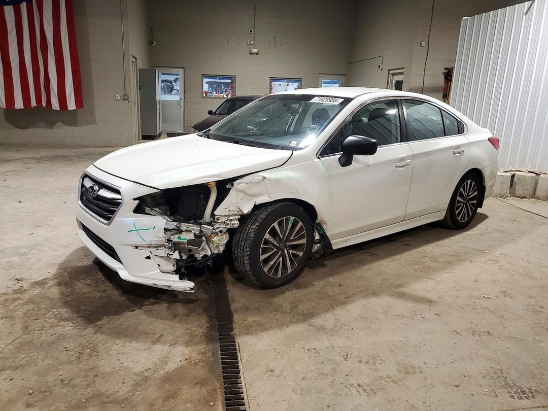 Vue de 2019 SUBARU LEGACY 2.5I, angle 1