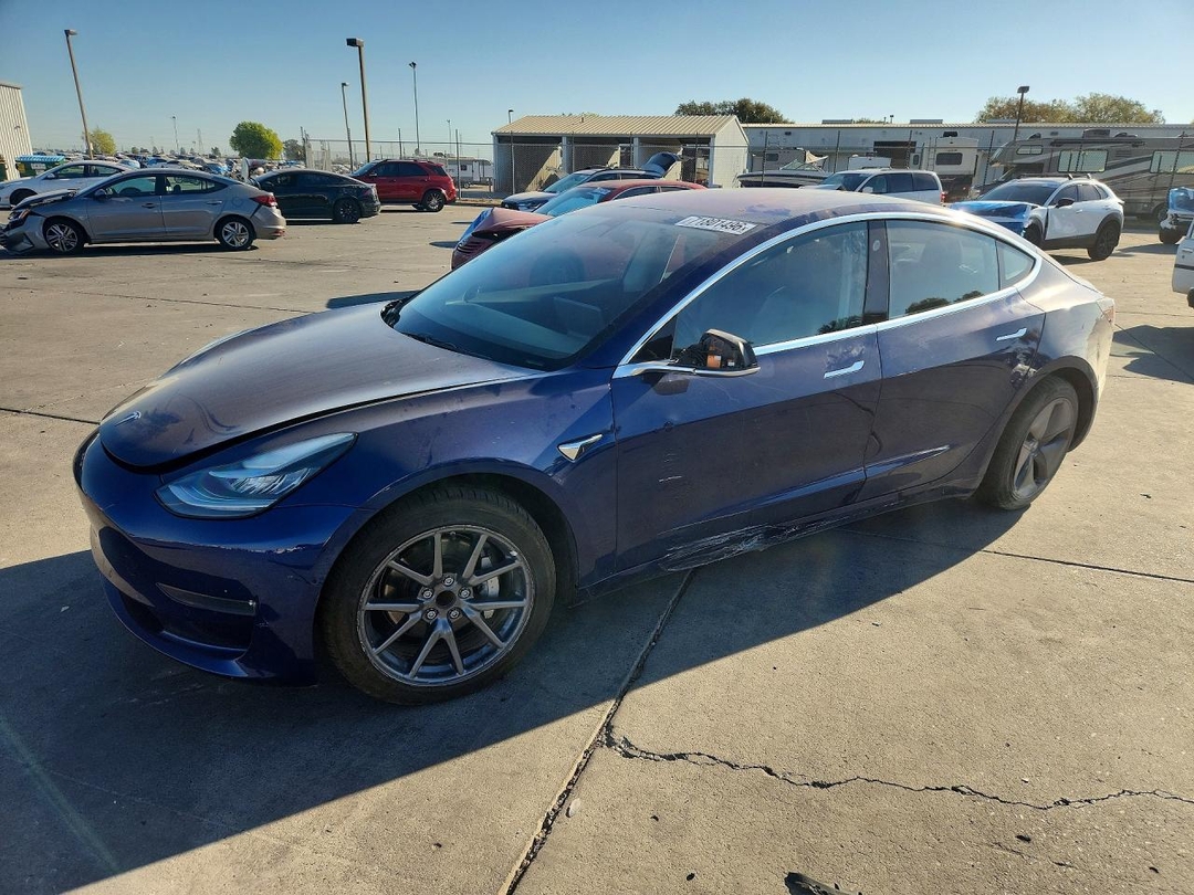منظر 2018 TESLA MODEL 3، زاوية 1