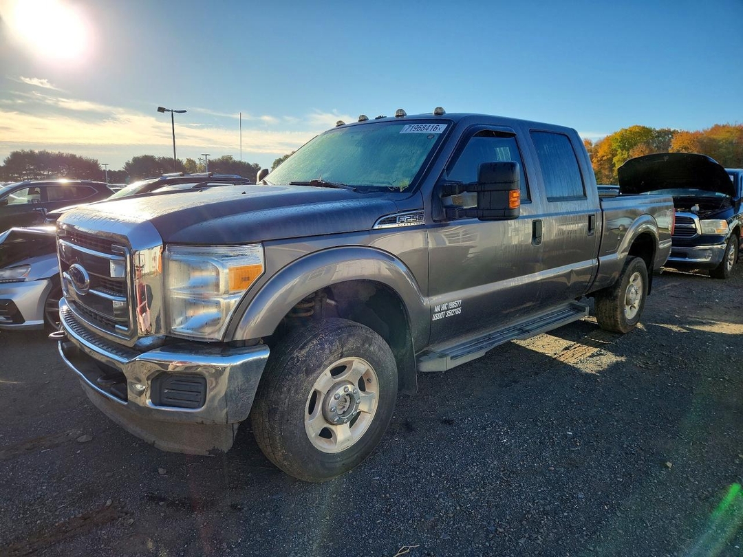 Вид 2012 FORD F250 SUPER DUTY, угол 1