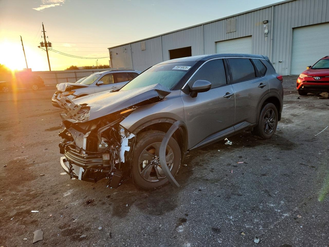 Vista de 2026 NISSAN ROGUE SV, ángulo 1