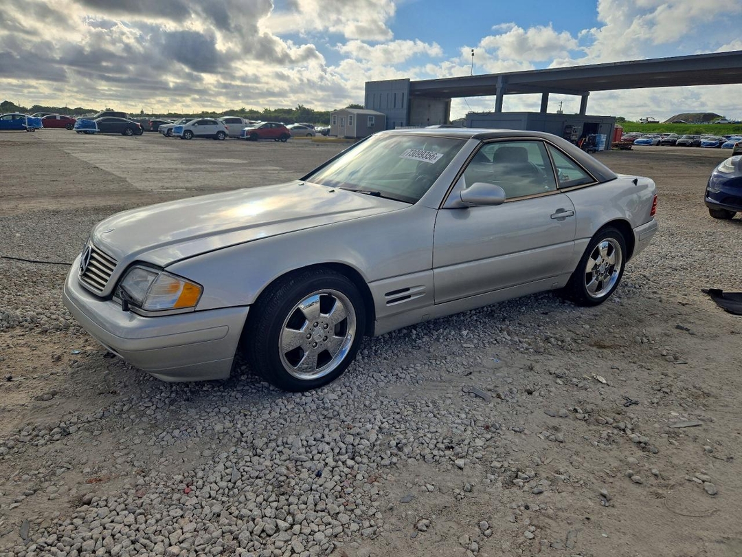 Vue de 2000 MERCEDES-BENZ SL 500, angle 1
