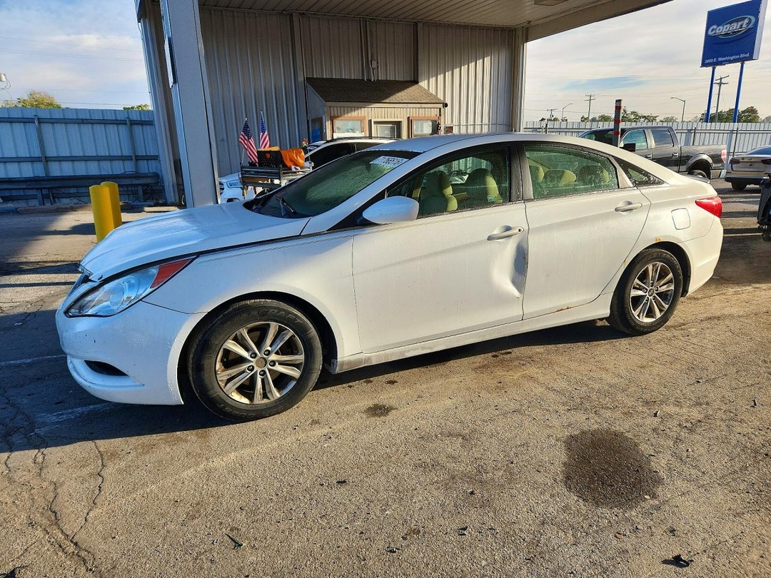 Вид 2011 HYUNDAI SONATA GLS, угол 1