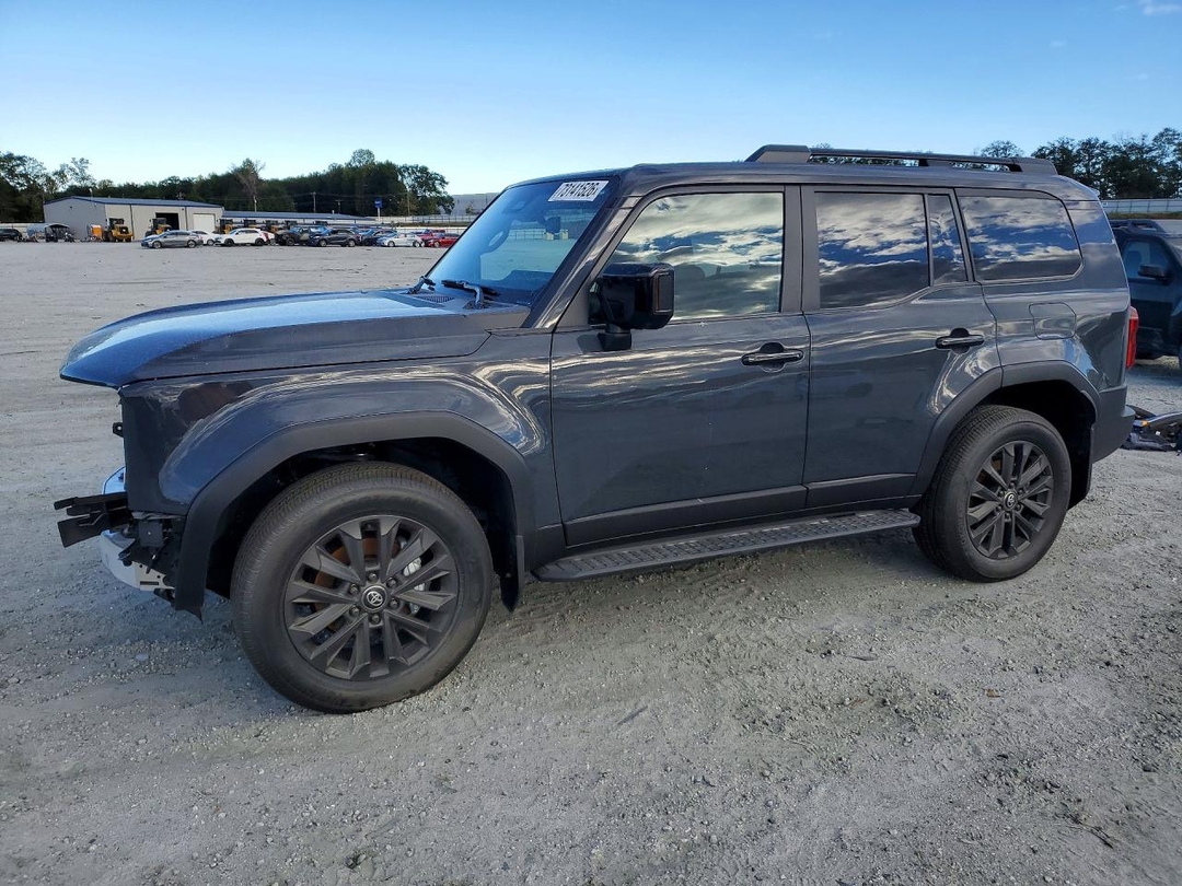 Vue de 2026 TOYOTA LAND CRUISER BASE, angle 1
