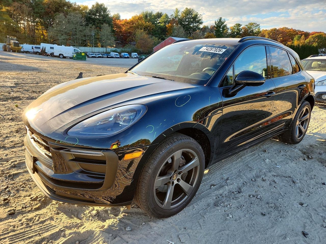 منظر 2023 PORSCHE MACAN BASE، زاوية 1