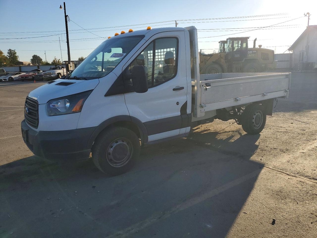 Vue de 2018 FORD TRANSIT T-250, angle 1