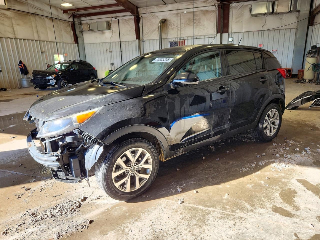 منظر 2015 KIA SPORTAGE LX، زاوية 1