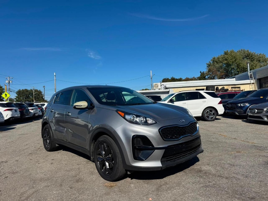 Вид 2022 KIA SPORTAGE LX, угол 1