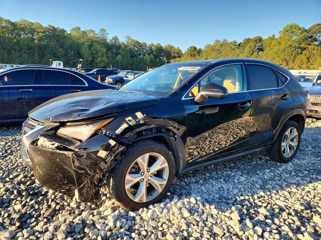 Vista de 2017 LEXUS NX 200T BASE, ángulo 1