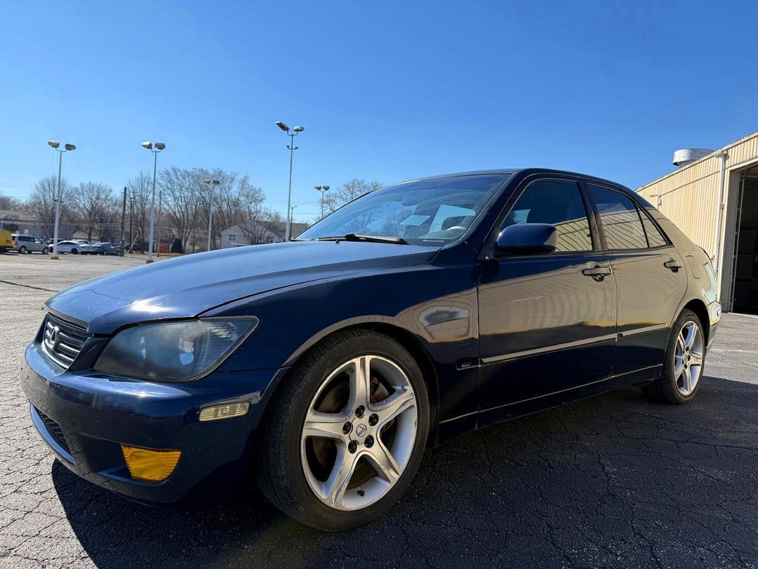 منظر 2003 LEXUS IS 300، زاوية 1