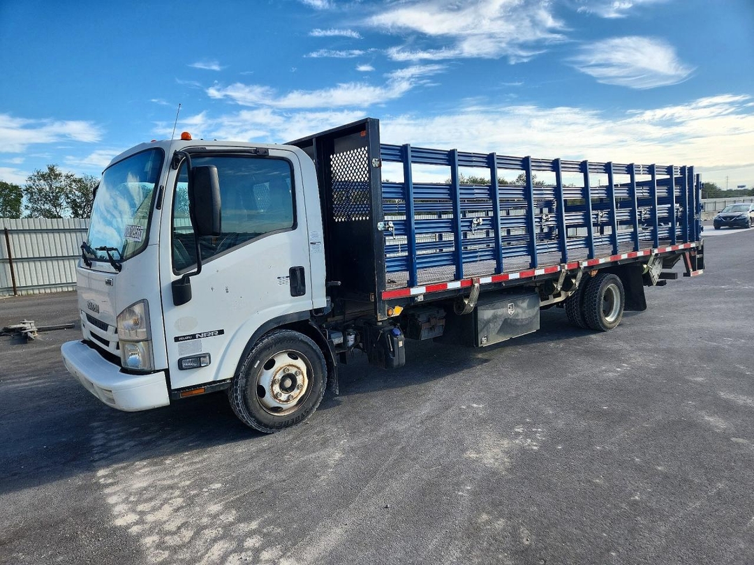 منظر 2017 ISUZU NRR، زاوية 1
