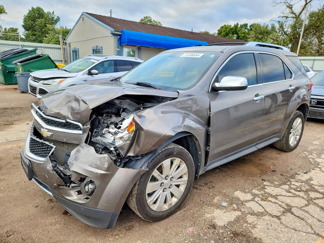 منظر 2011 CHEVROLET EQUINOX LTZ، زاوية 1