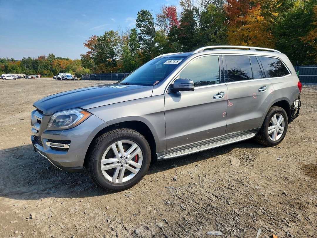 Vedere 2014 MERCEDES-BENZ GL 450 4MATIC, unghi 1