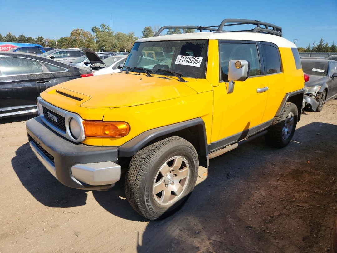 Vue de 2007 TOYOTA FJ CRUISER BASE, angle 1