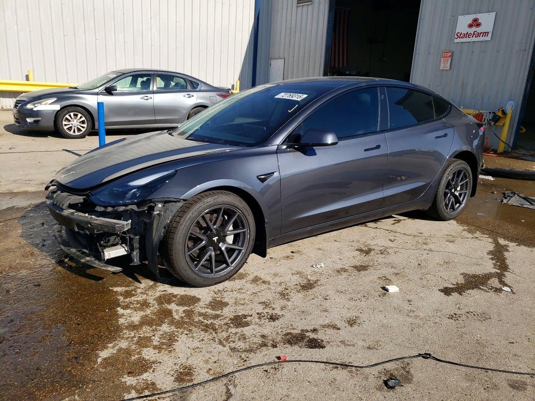 منظر 2023 TESLA MODEL 3، زاوية 1