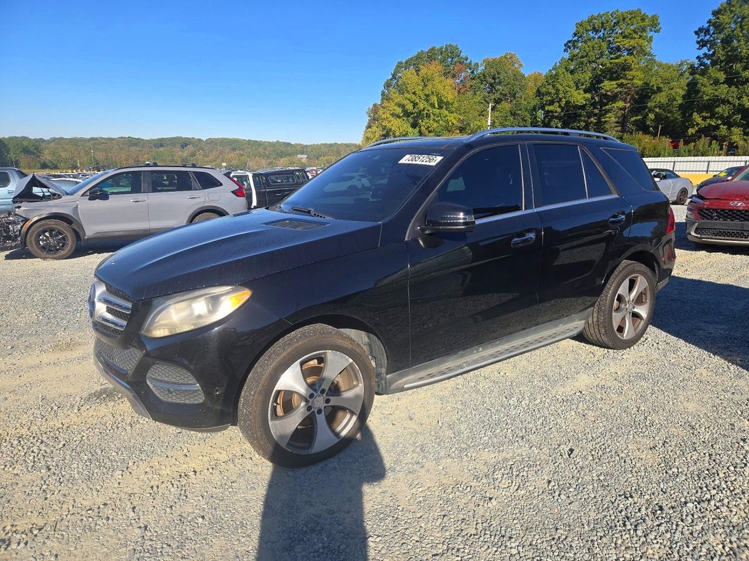 منظر 2016 MERCEDES-BENZ GLE 350 4MATIC، زاوية 1