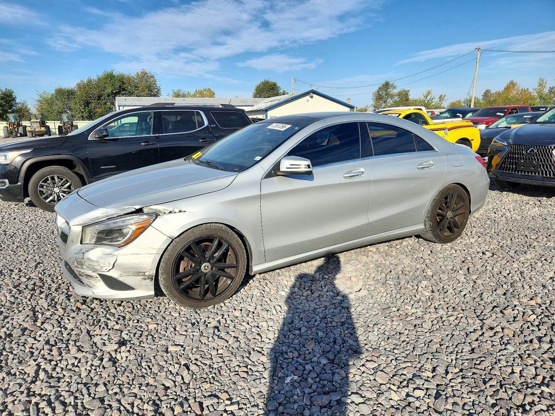 Vista de 2014 MERCEDES-BENZ CLA 250 4MATIC, ángulo 1