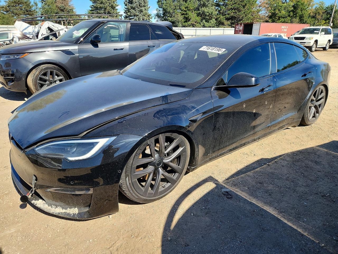 Vue de 2022 TESLA MODEL S, angle 1