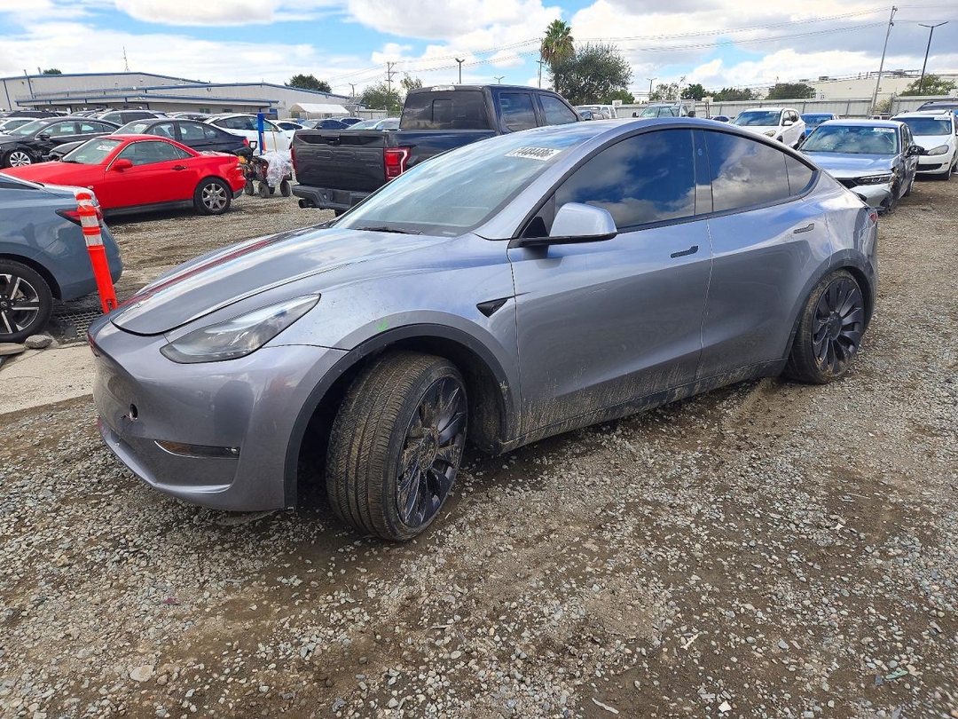2025 TESLA MODEL Y view, angle 1