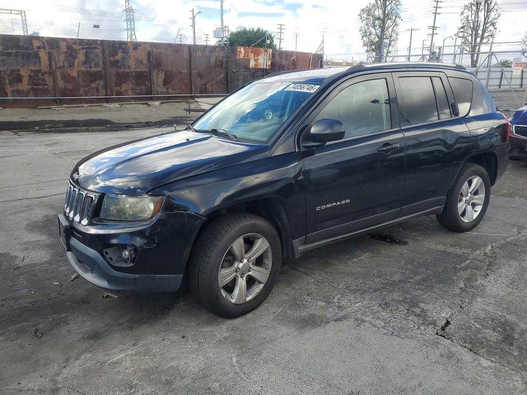 منظر 2014 JEEP COMPASS SPORT، زاوية 1