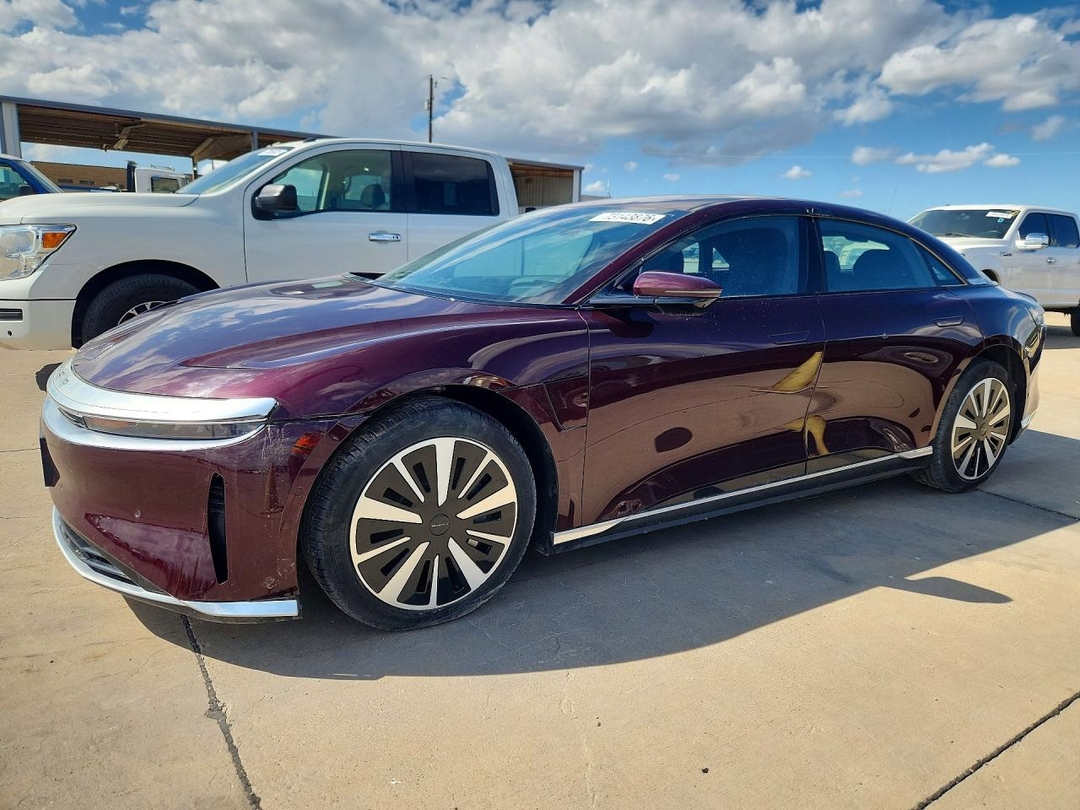 Vue de 2023 LUCID MOTORS AIR PURE, angle 1