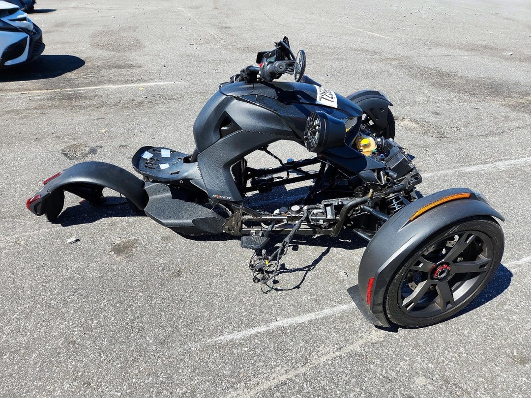 Vue de 2022 CAN-AM RYKER, angle 1