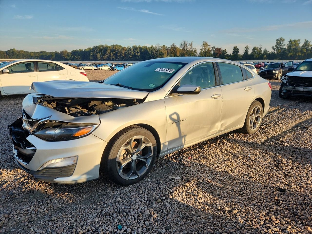 Vedere 2020 CHEVROLET MALIBU LT, unghi 1