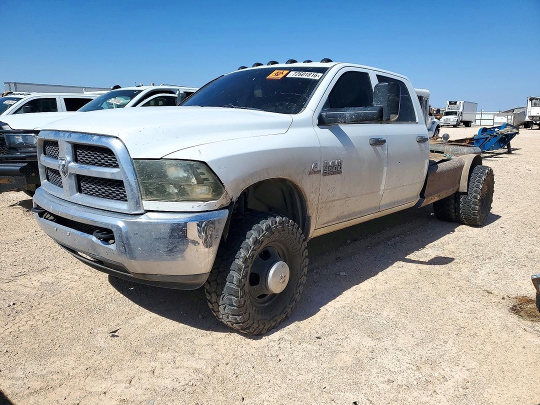 Vedere 2015 RAM 3500 ST, unghi 1