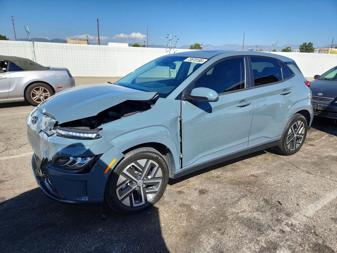 Vue de 2022 HYUNDAI KONA LIMITED, angle 1