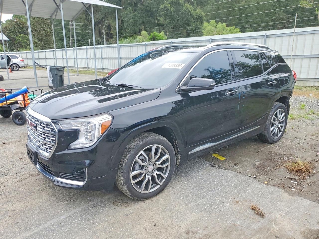 Vista de 2023 GMC TERRAIN DENALI, ángulo 1