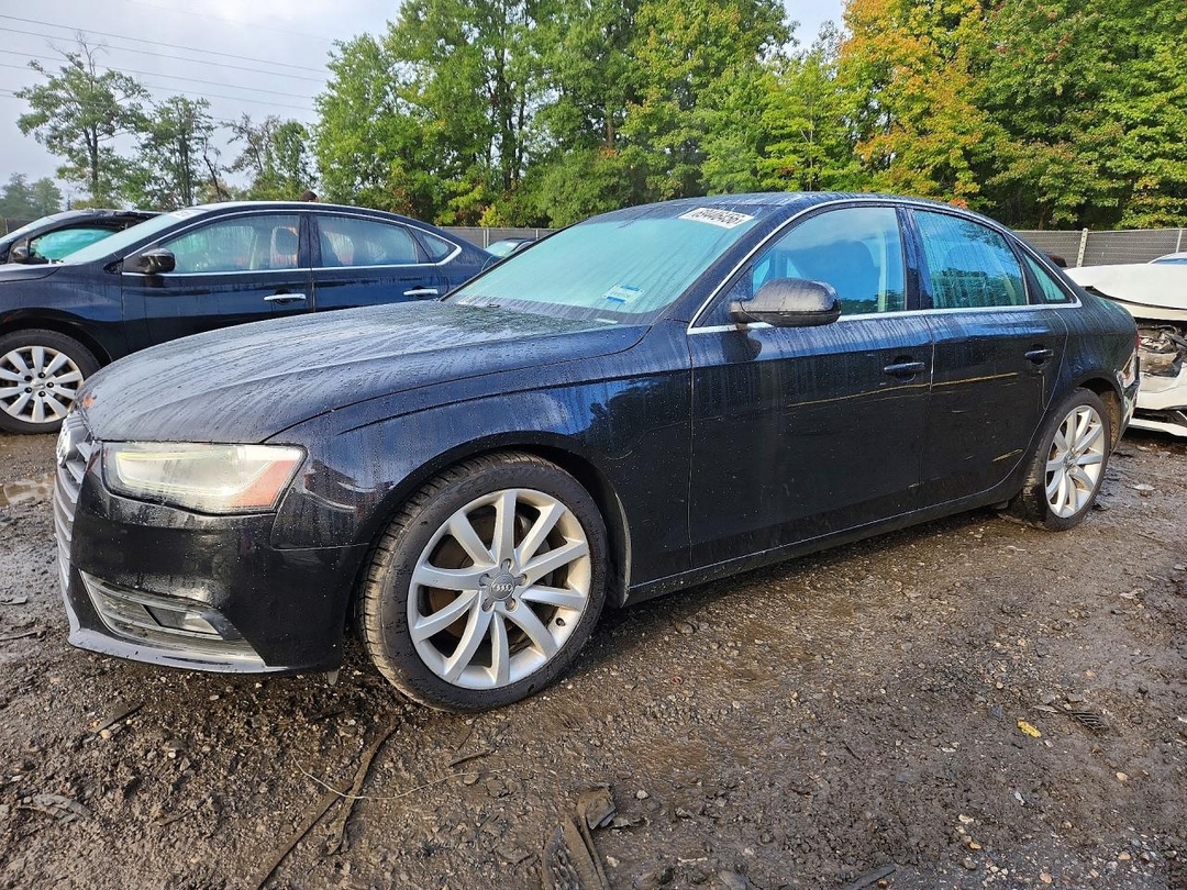 Vue de 2013 AUDI A4 PREMIUM PLUS, angle 1