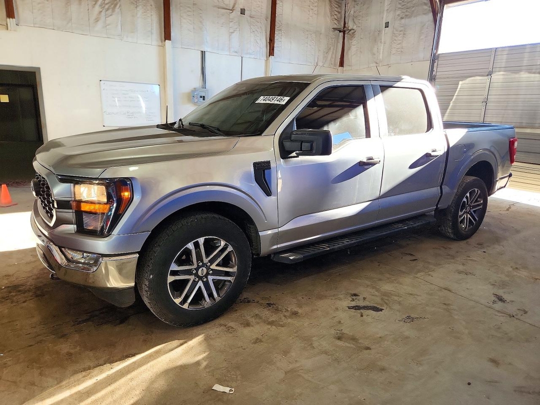 Vue de 2023 FORD F150 SUPERCREW, angle 1